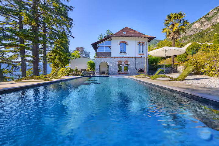 Villa Velia — slide 2