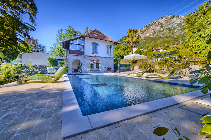 Villa Velia — slide 3